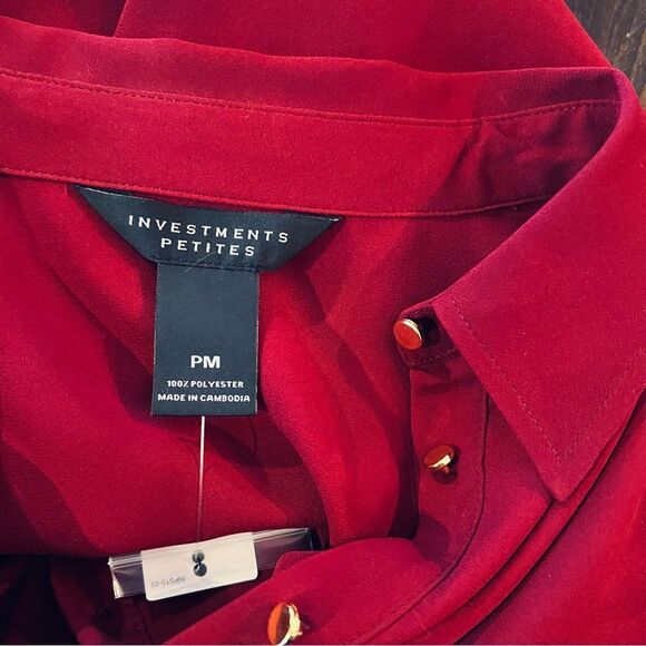 Investments Burgundy Buttoned Up Blouse Size PM - Picture 6 of 7